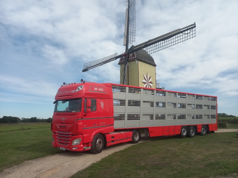 Nieuwe oplegger voor Tilleman 